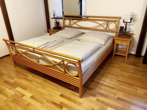 Romantische Ferienwohnung PENZLIN im Rittergut Leppersdorf